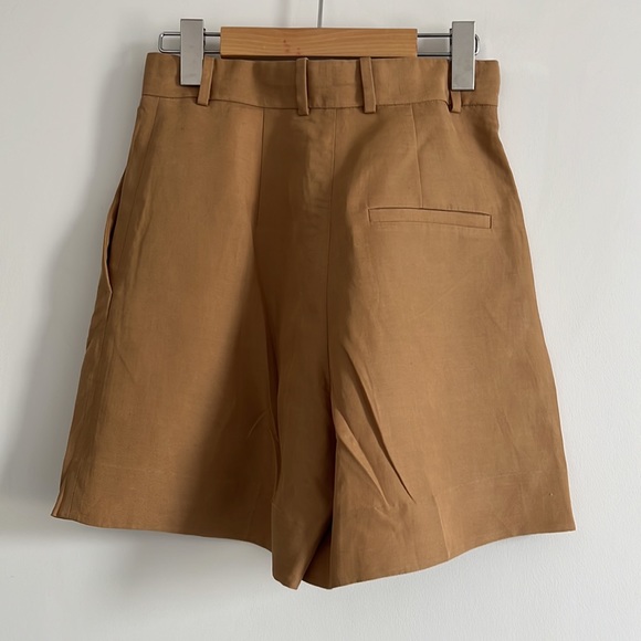 NWOT COS Tan Pleated high waisted shorts - Picture 5 of 5